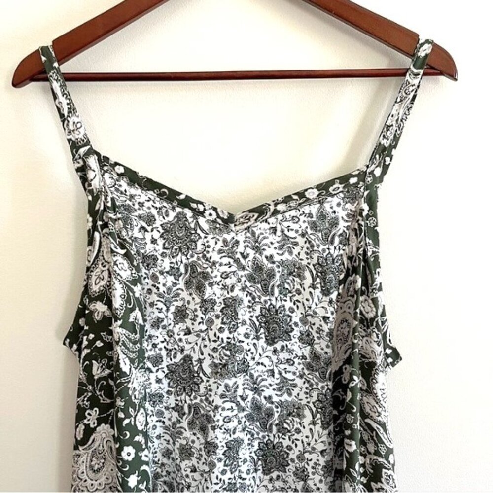 Torrid Black and White Floral Midi Dress - Picture 2 of 13